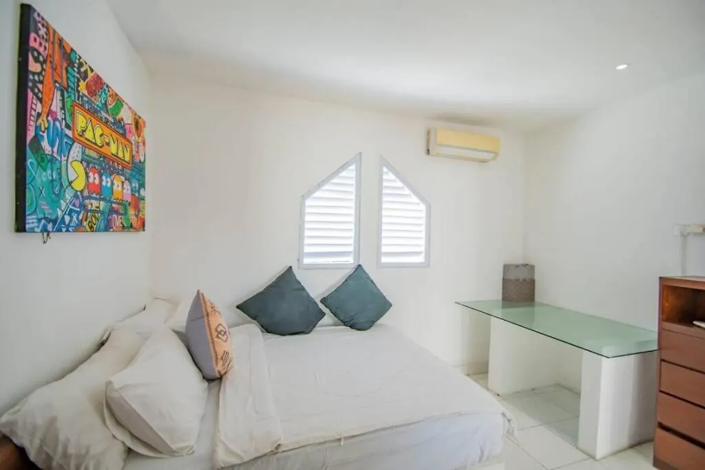 Villa Putih Seminyak  0*, Seminyak (Bali) Indonesia