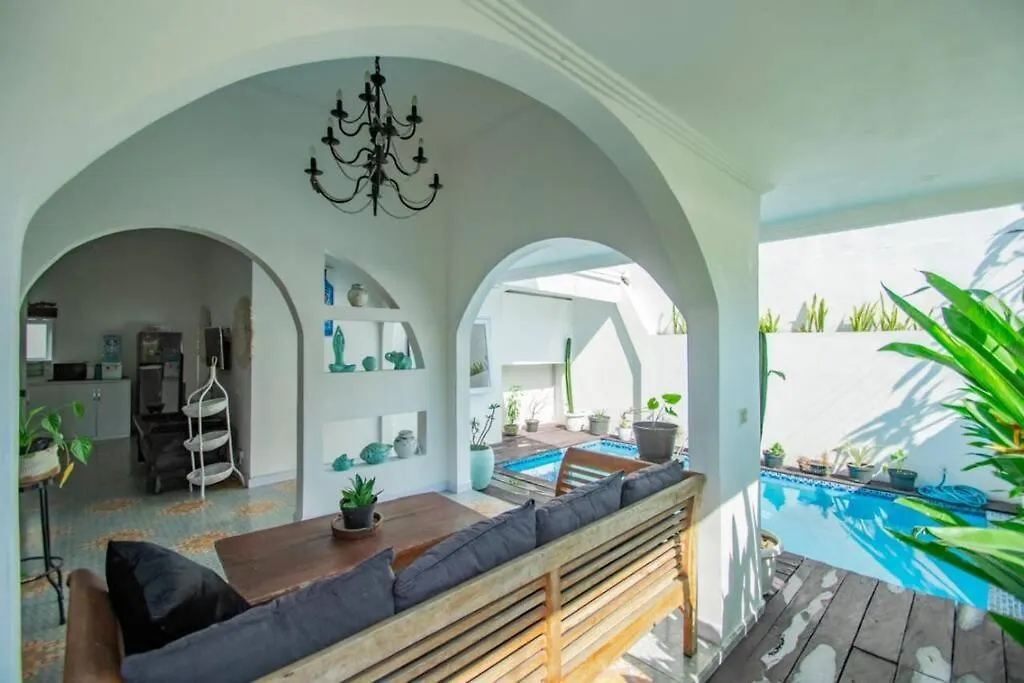 Villa Putih Seminyak  Indonesia